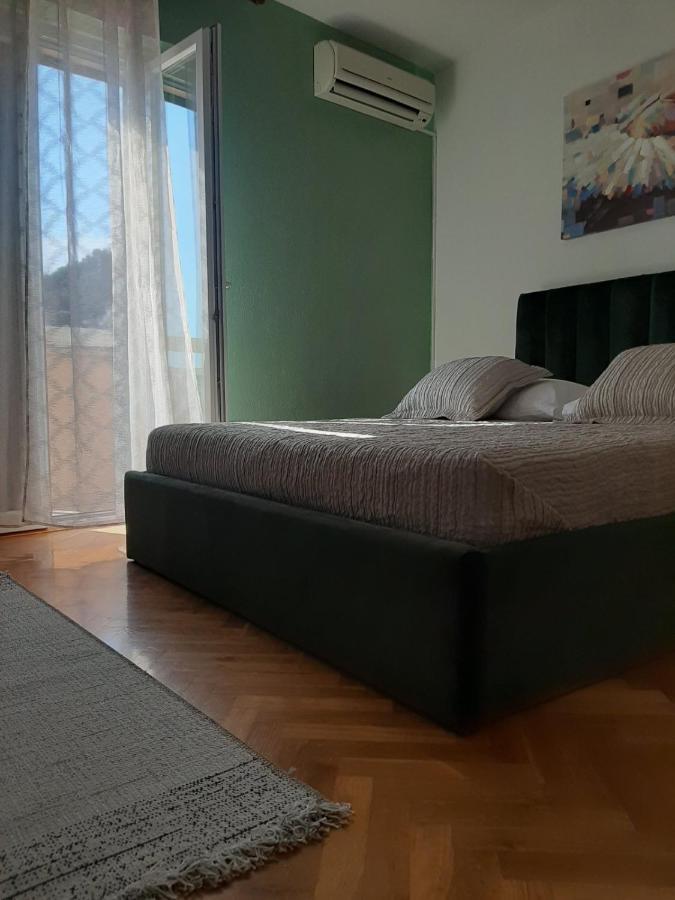 Guest House Zaninovic Хвар Екстер'єр фото